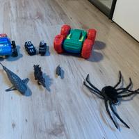 Automobiline e giocattolini.