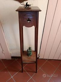 Colonna porta vaso in legno