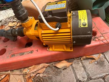 Elettropompa autoadescante