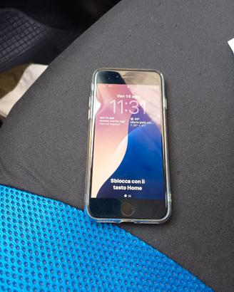 iPhone S E