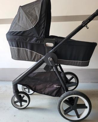 cybex  usato pochissime volte , come nuovo