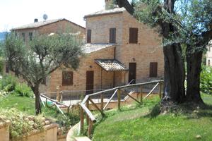 Villino con giardino e garage per 2 auto