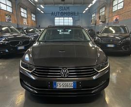 Volkswagen Passat Variant 2.0 TDI DSG Business Blu