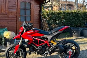 Ducati hypermotard 939