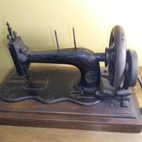 Macchina da cucire Singer primi del 1900