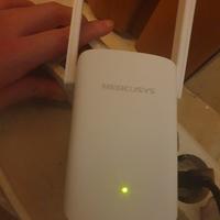 Range Extender AX1500 Wi-Fi 6