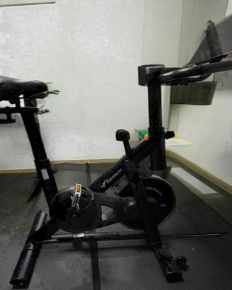 SPINBIKE NUOVA SOLO 4 MESI DI VITA COME NUOVA