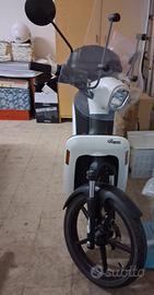 Scooter elettrico 