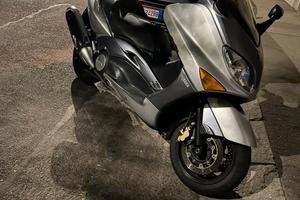 Scooter Tmax 500