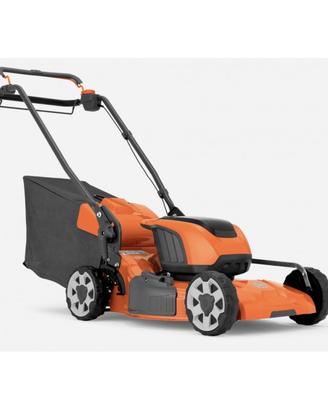 RASAERBA A BATTERIA HUSQVARNA LC 251IS