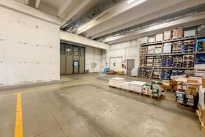 MAGAZZINO A MISSAGLIA