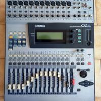 Mixer Yamaha 01V