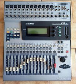 Mixer Yamaha 01V