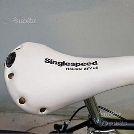 Scatto fisso cerchi lega