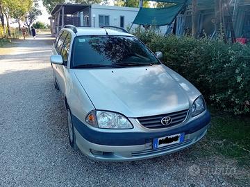 Toyota avensis s.w.D4D 2001