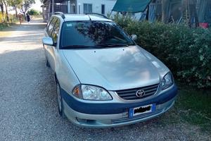 Toyota avensis s.w.D4D 2001