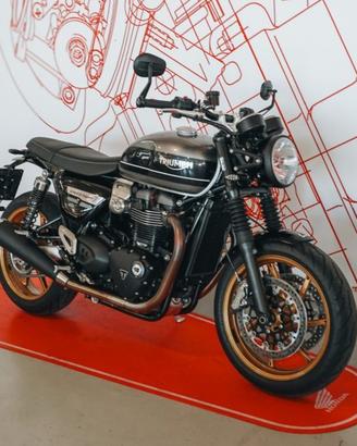 TRIUMPH Speed Twin 1200
