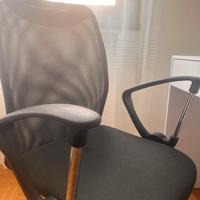 Sedia ergonomica girevole con ruote