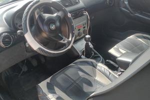 Alfa romeo gt - 2004