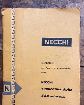 Macchina x cucire Vintage Necchi