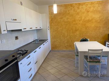 Appartamento arredato moderno 2022