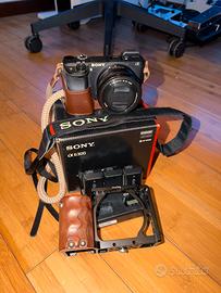 Sony A6300 16-50 SmallRig 3 Batterie Full Kit