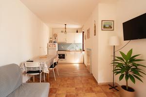 CASA SEMINDIPENDENTE A SAPRI