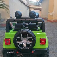 Jeep Rubicon verde