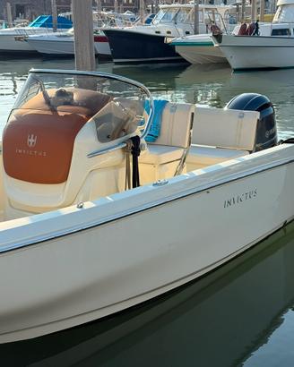 INVICTUS FX 200 150 HP YAMAHA