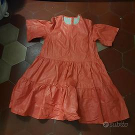 vestito in similpelle