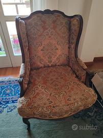 poltrona vintage in legno e velluto 