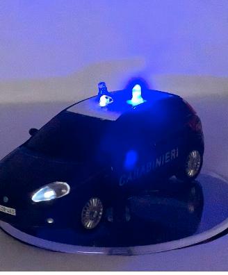 Modellini con luci, FIAT PUNTO CARABINIERI 1/43