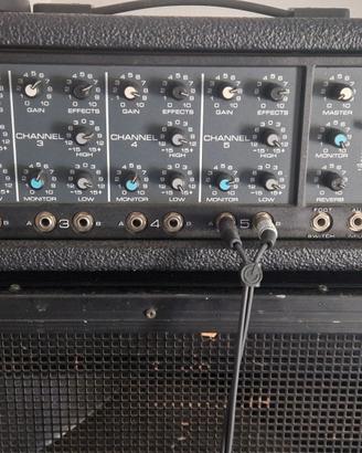 Testata Peavy + 4 Casse per un totale di 500 watt 