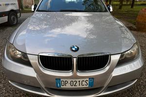 Bmw serie 3  320d e91 full optional