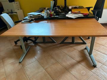 Scrivania ufficio IKEA