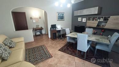 Appartamento di 98 m² con 3 locali e box auto a Fi