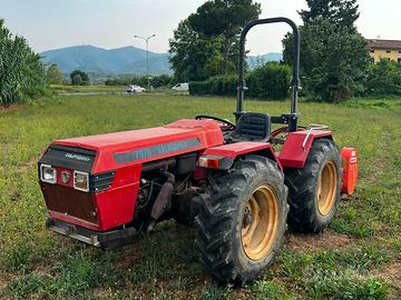 Trattore VALPADANA 7070 con Trincia