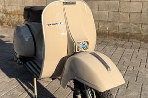 Vespa P200e senza frecce