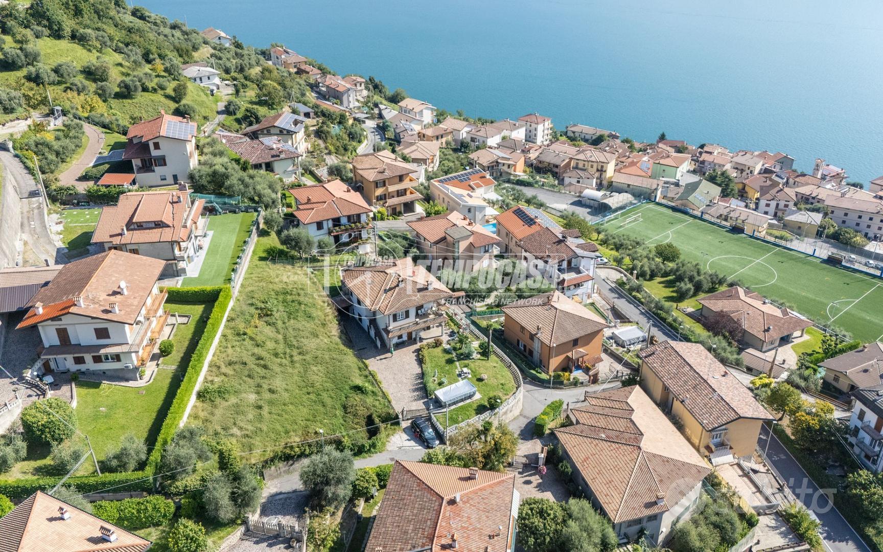 TERRENO EDIFICABILE CON VISTA LAGO - Vista 3