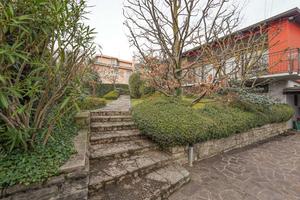 VILLA SINGOLA A CURNO