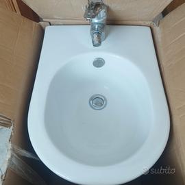 bidè filomuro sanitari bagno