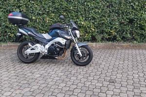 Suzuki GSR 600 - 2007