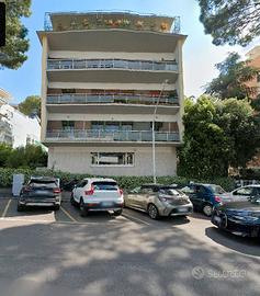 Appartamento terzo piano zona Eur