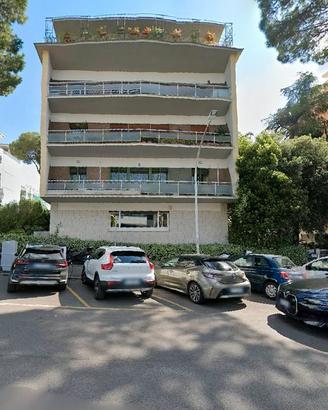 Appartamento terzo piano zona Eur