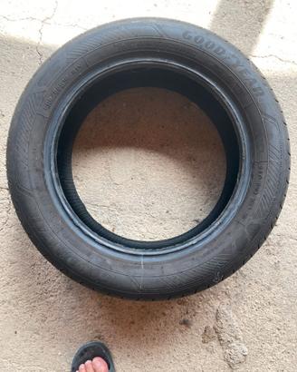N° 4 pneumatici per auto
