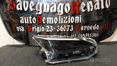 FANALE ANTERIORE DESTRO TOYOTA YARIS CROSS