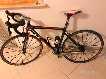 Bici GT in carbonio