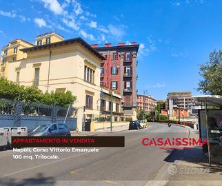 Napoli , appartamento in stabile signorile