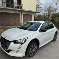 Peugeot e-208 full electric