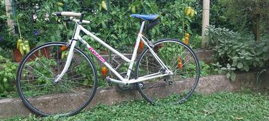 BICI DONNA CORSA